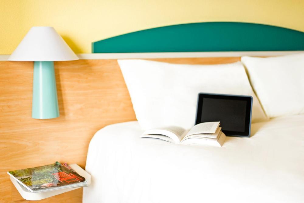 Ibis Barcelona Molins De Rei Ξενοδοχείο Εξωτερικό φωτογραφία