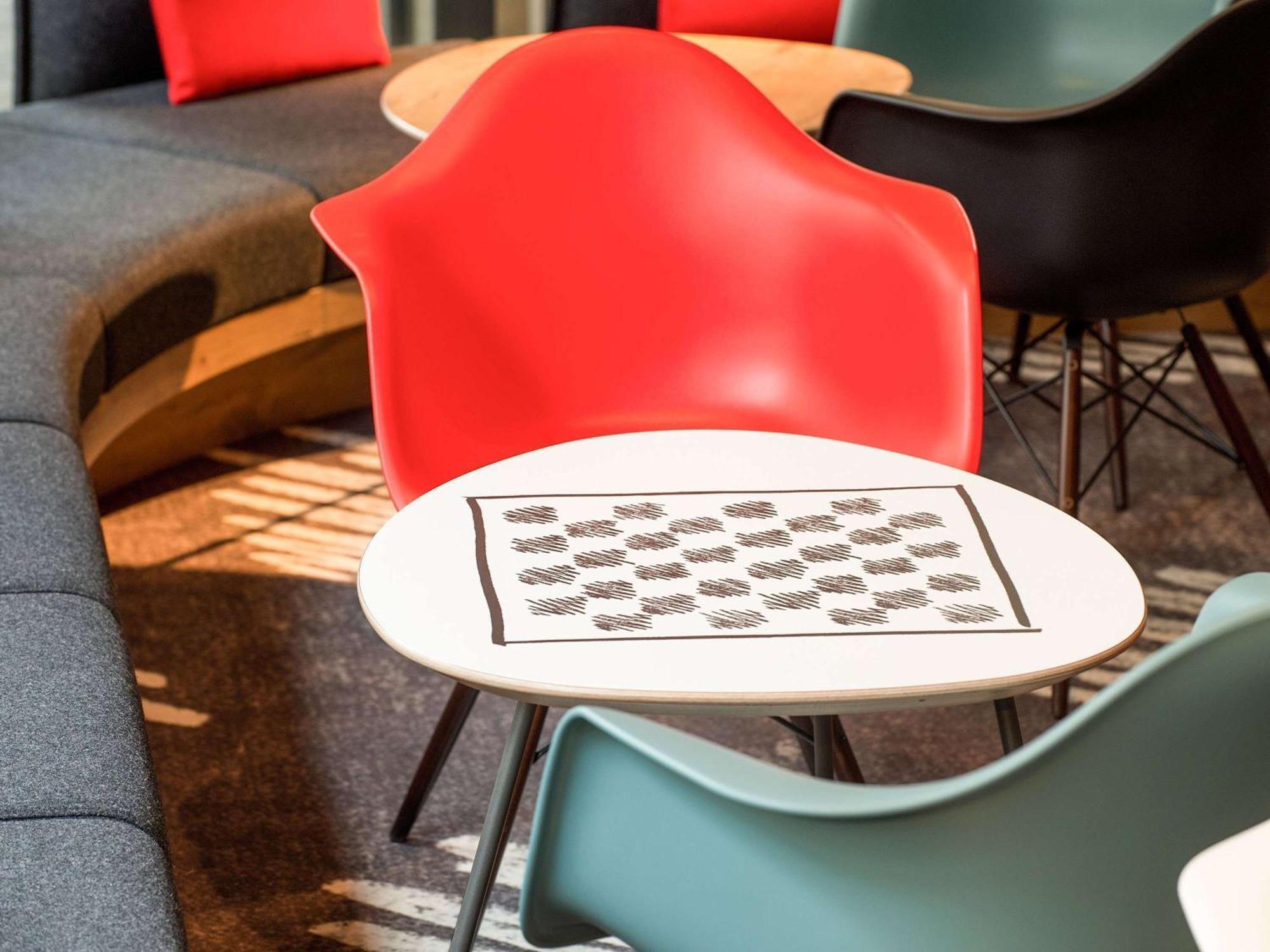 Ibis Barcelona Molins De Rei Ξενοδοχείο Εξωτερικό φωτογραφία