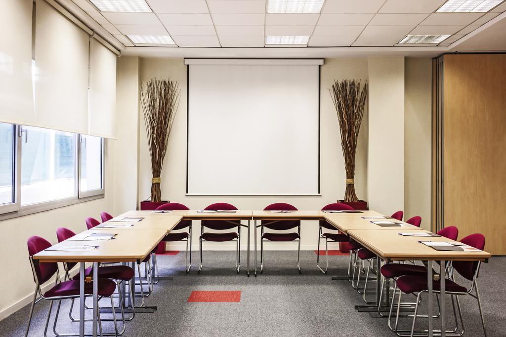 Ibis Barcelona Molins De Rei Ξενοδοχείο Εξωτερικό φωτογραφία