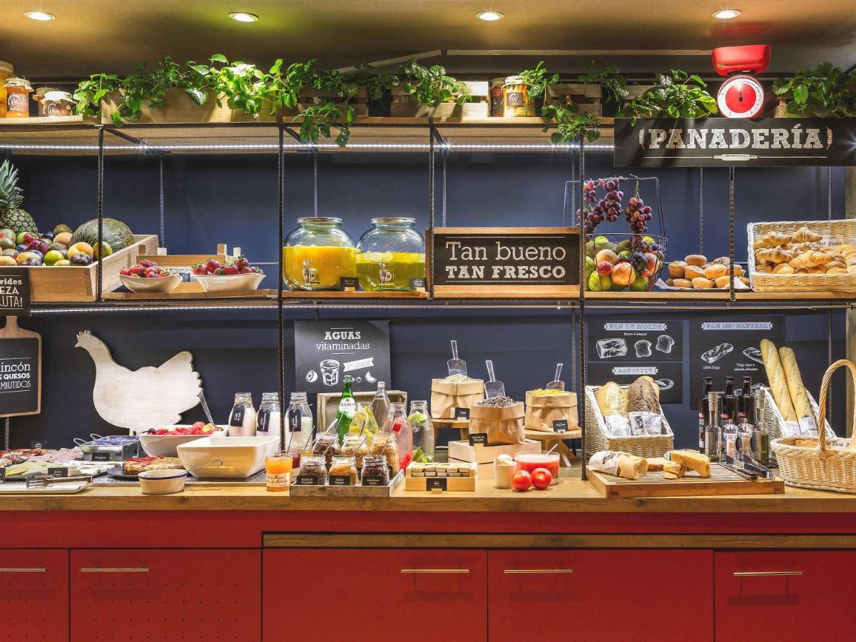 Ibis Barcelona Molins De Rei Ξενοδοχείο Εξωτερικό φωτογραφία